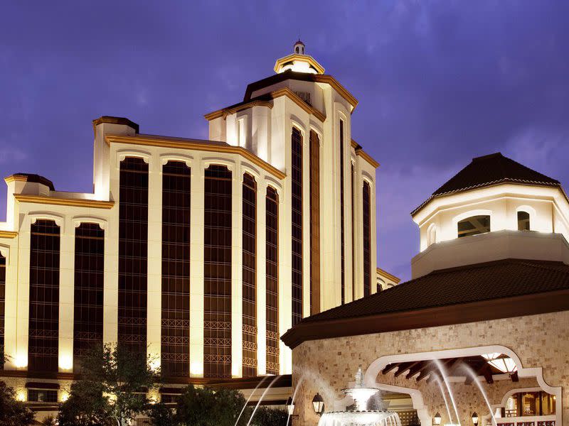 L Auberge Casino Resort