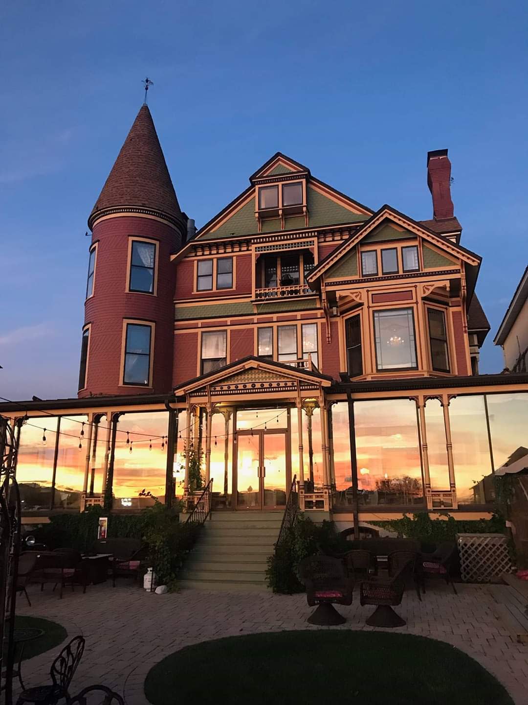 Mansion Tour