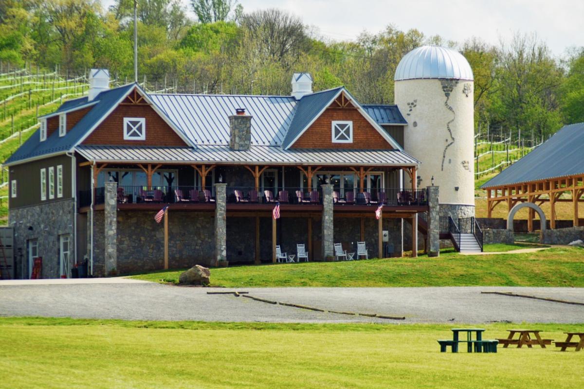 Creek S Edge Winery Lovettsville Va 20180