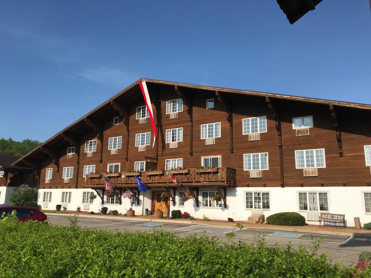 Alpine Restaurant Chalet Landhaus Inn