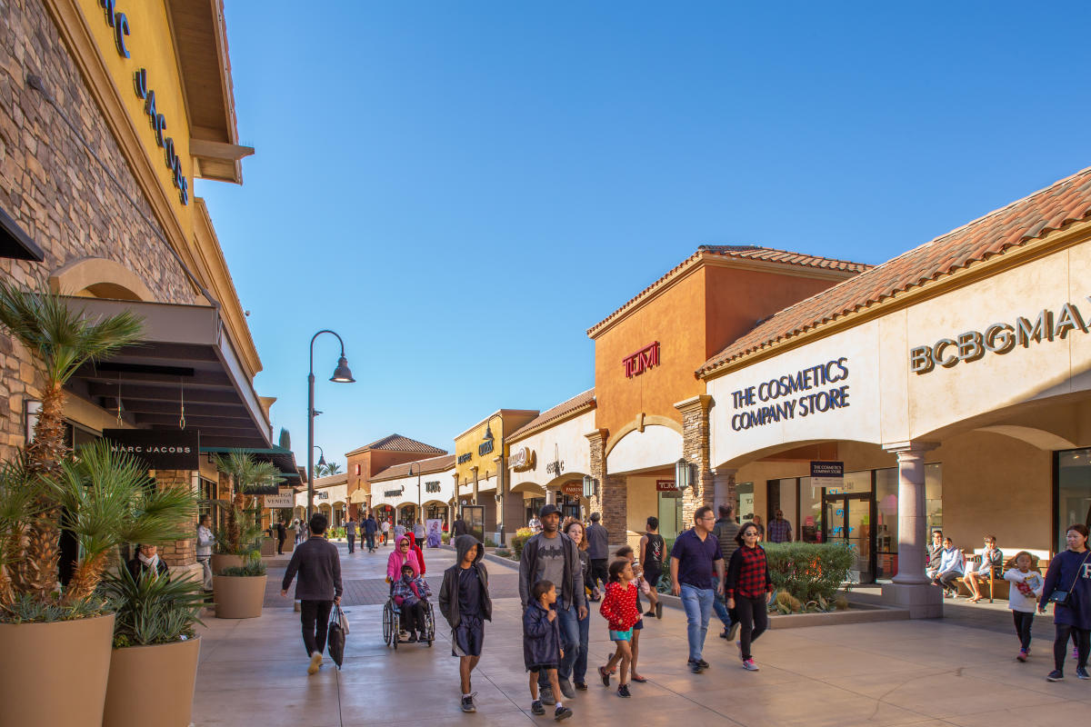 Palm Springs Outlets Cabazon Hours