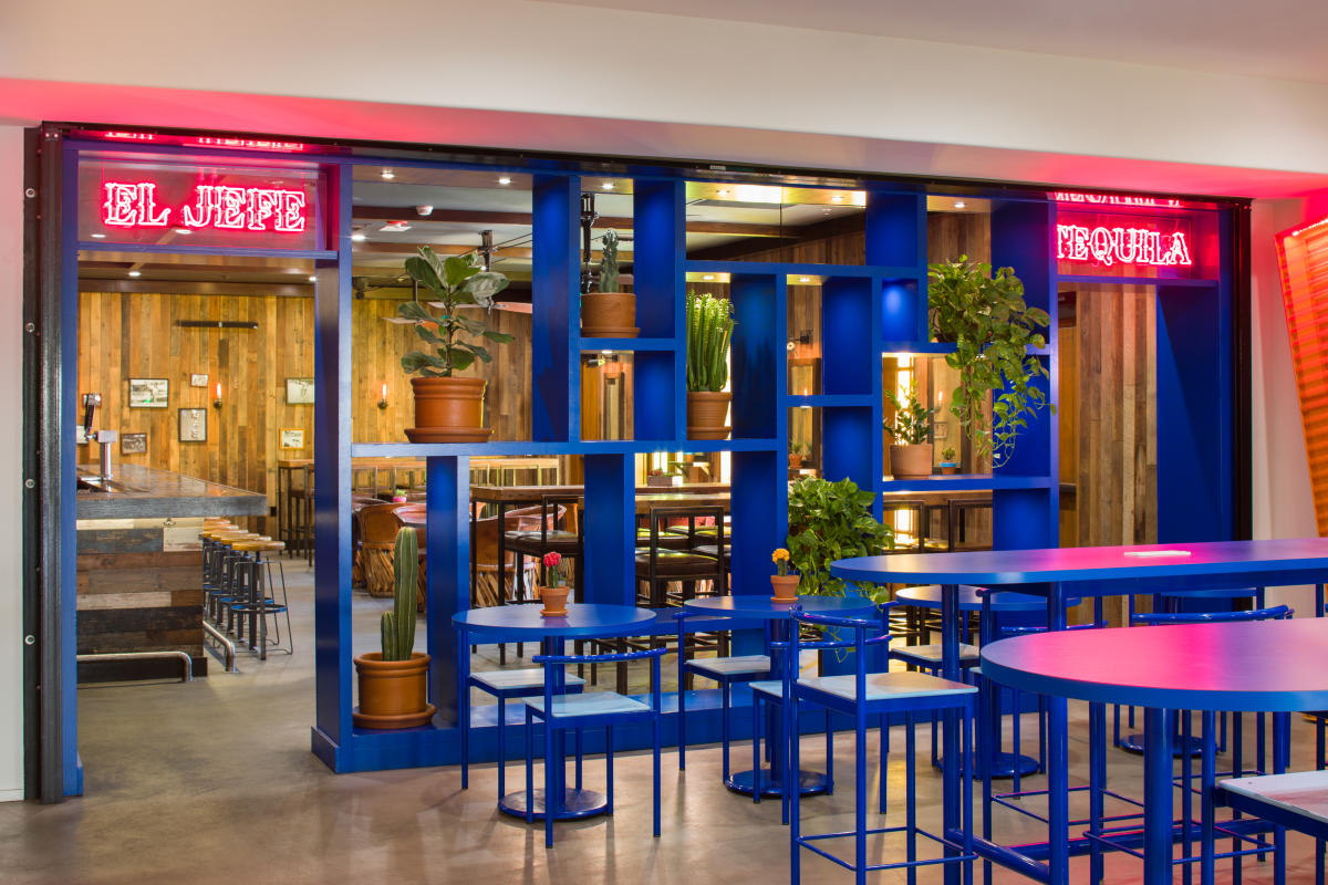 El Jefe At The Saguaro Hotel Pool