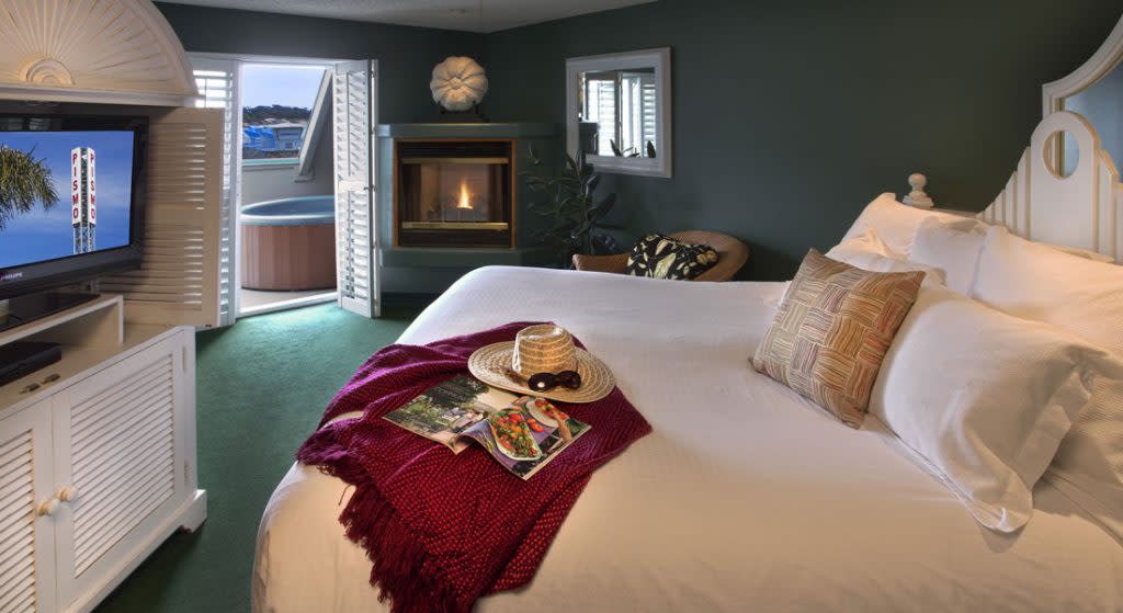 SeaVenture Beach Hotel