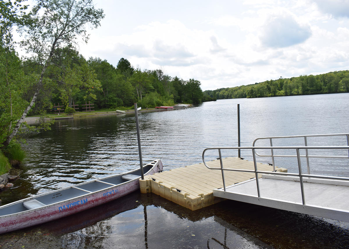 high falls lake boat rental