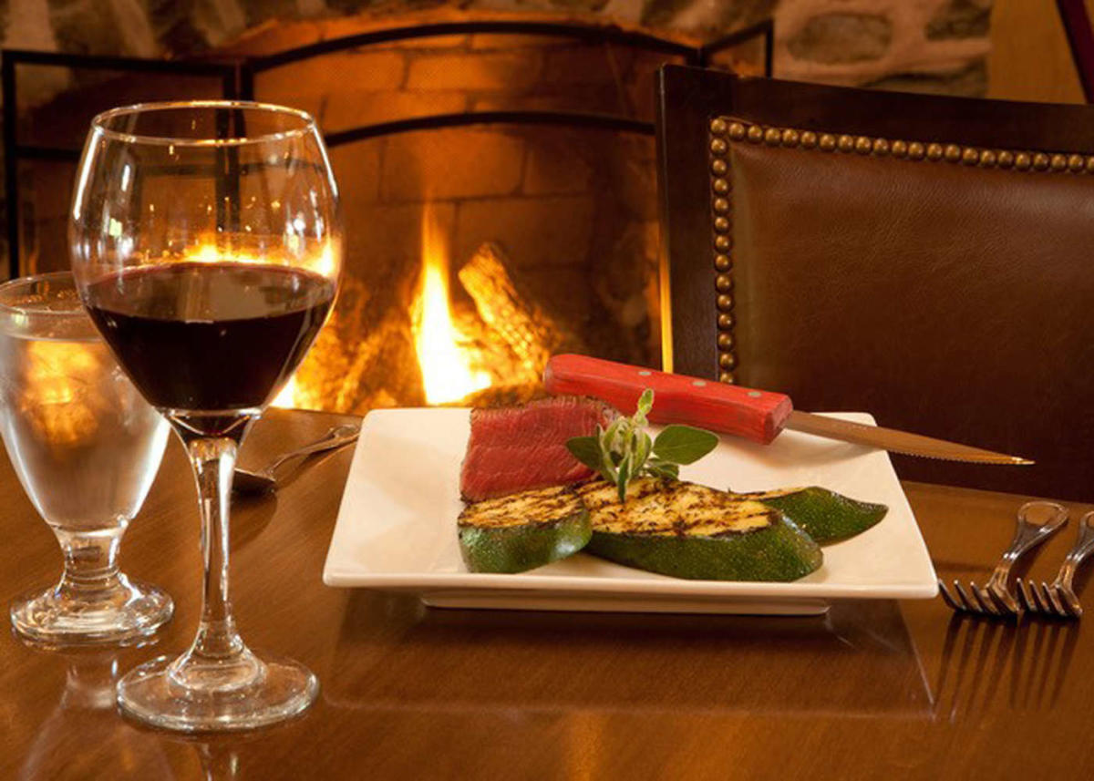 Thanksgiving Family Style Curbside Pick-Up | The Frogtown Chophouse |  Swiftwater, Pa 18370