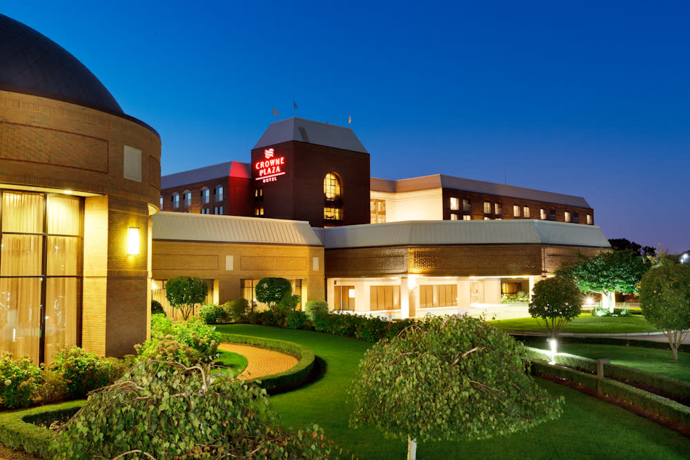 Hotel Month Crowne Plaza Providence Warwick