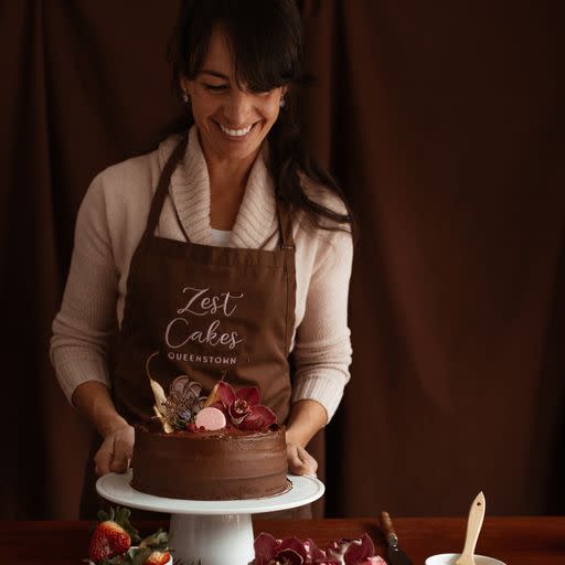 Birthday, celebration and wedding cakes Official Queenstown site