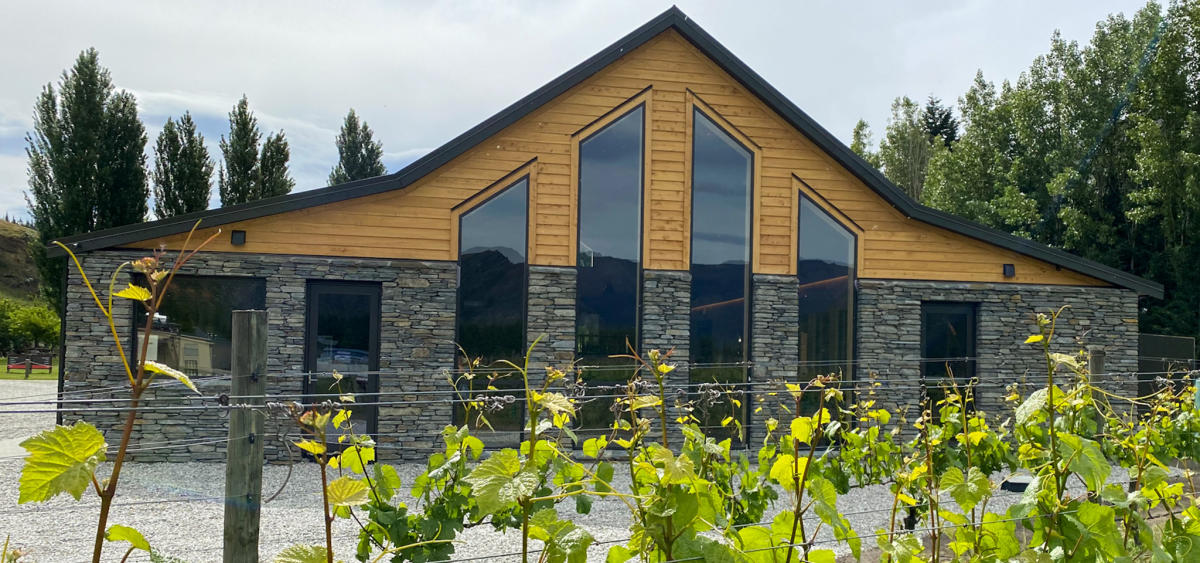 Kinross Winery & Cellar Door Official Queenstown site