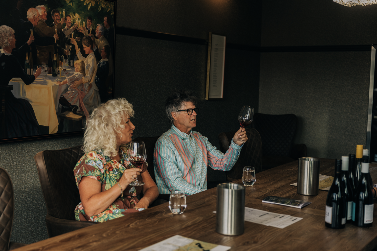 Kinross Winery & Cellar Door Official Queenstown site