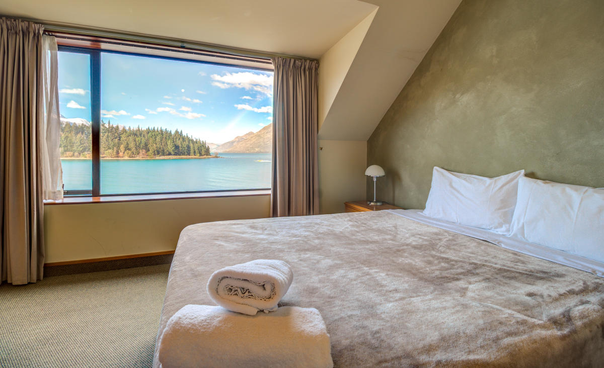 Lakefront Apartments & Lodges Official Queenstown site