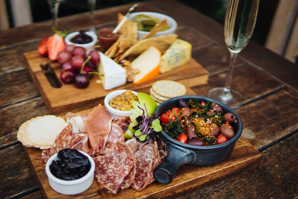 ivy and lola s kitchen and bar official queenstown website