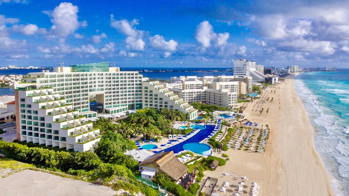 Live Aqua Beach Resort Cancun | Cancún, QR 77500
