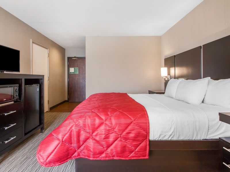 Greenstay Inn & Suites Courtview