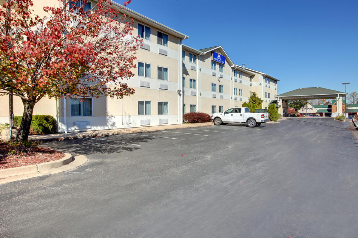 Americas Best Value Inn Suites Saint Charles Mo 63301