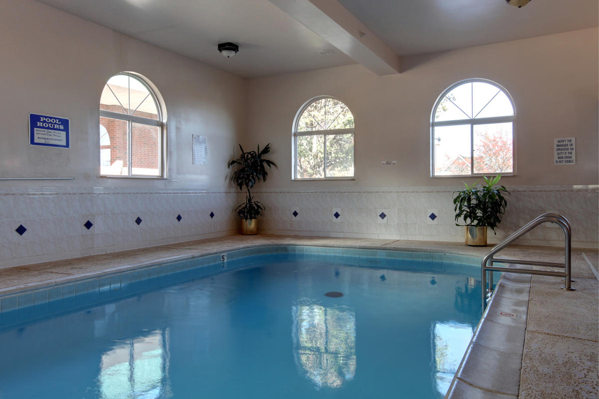 Americas Best Value Inn Suites Saint Charles Mo 63301