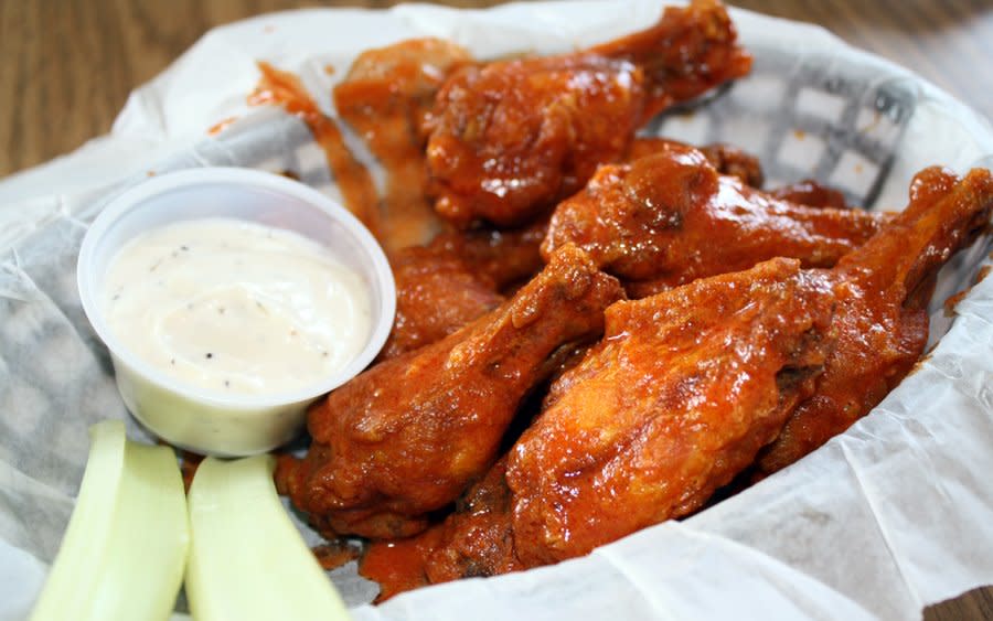 WingsNThings Dining Visit Sugar Land, Texas