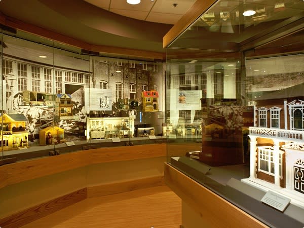 The Mini Time Machine Museum of Miniatures | Tucson, AZ ...