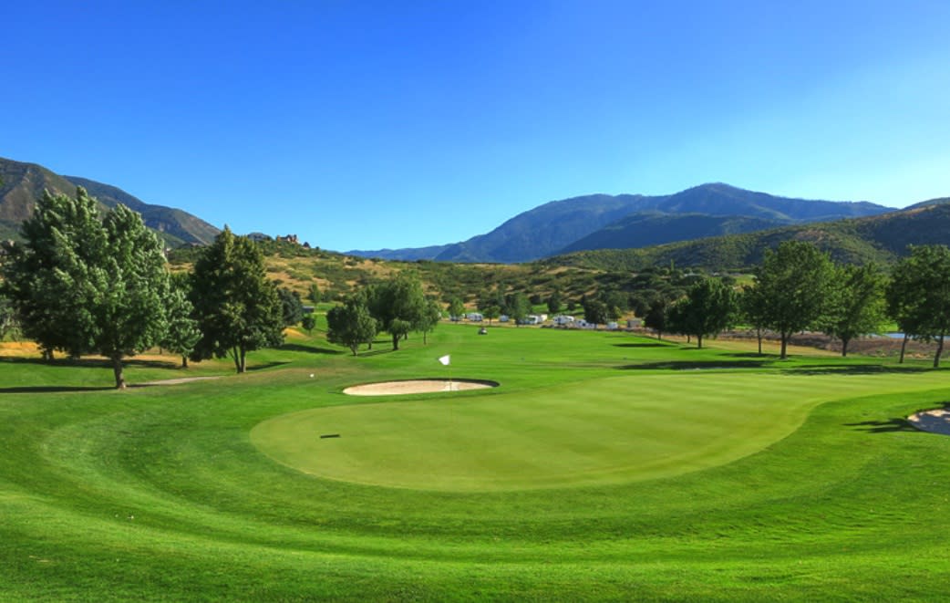 Gladstan Golf Course
