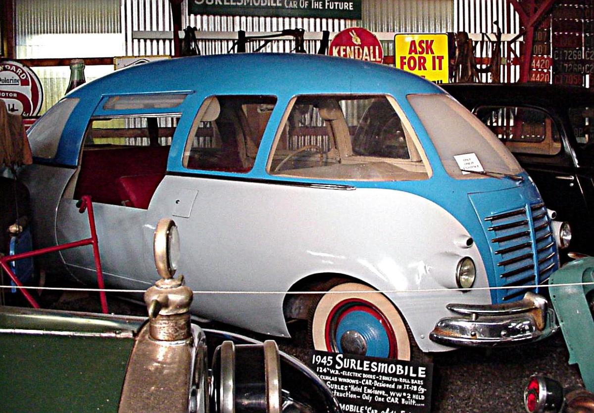 Roaring Twenties Antique Car Museum