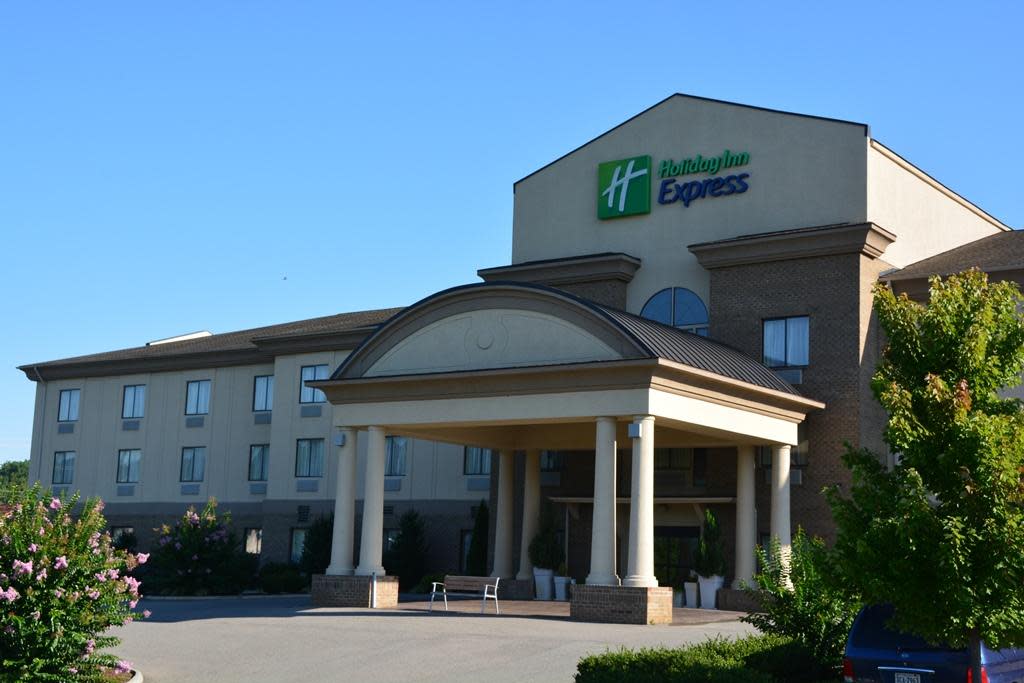 Holiday Inn Express Troutville Holiday Inn Express Troutville