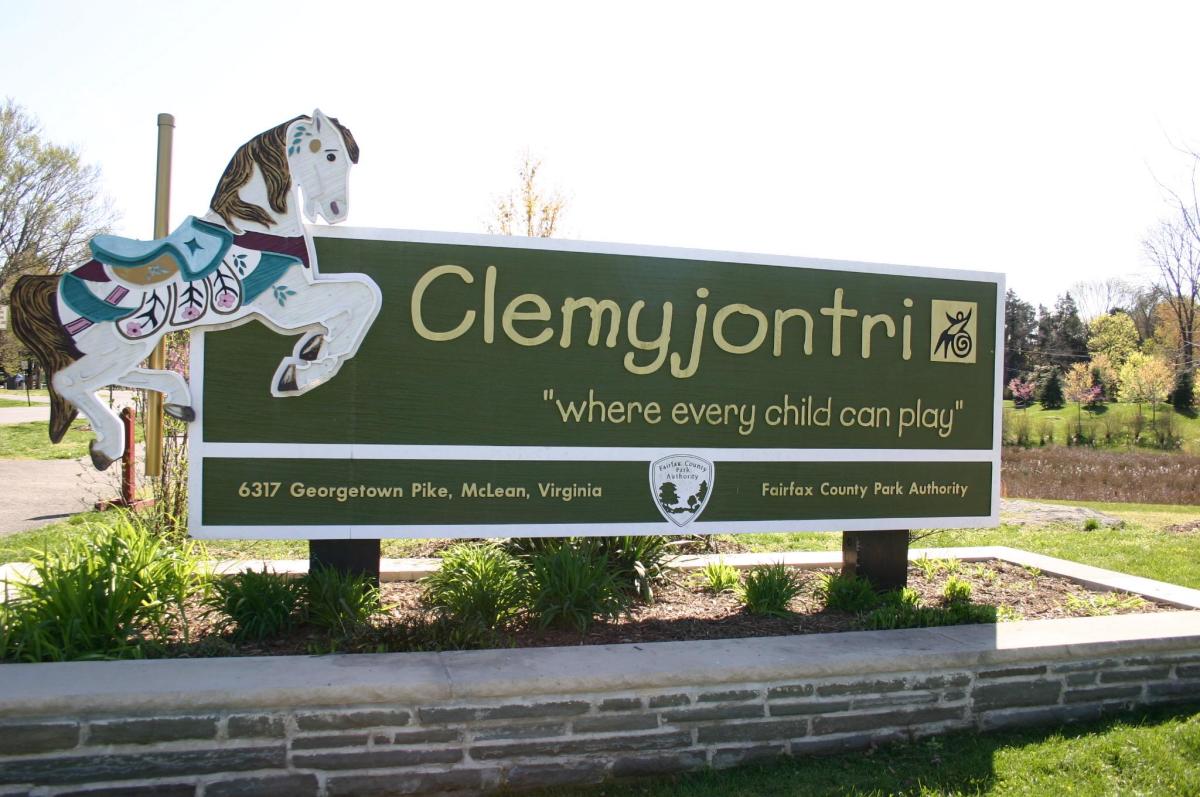 Entrance to Clemyjontri Park