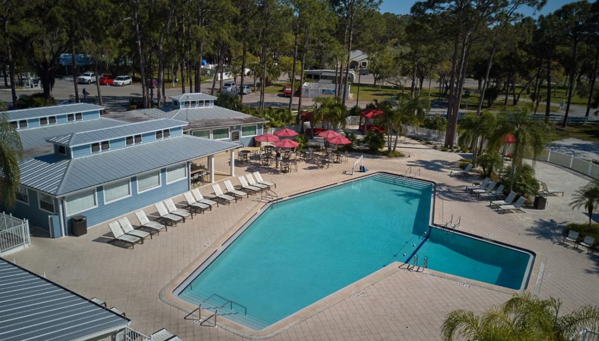 Escape to Paradise: Ramblers Rest Resort Campground, Your Florida Oasis Awaits!