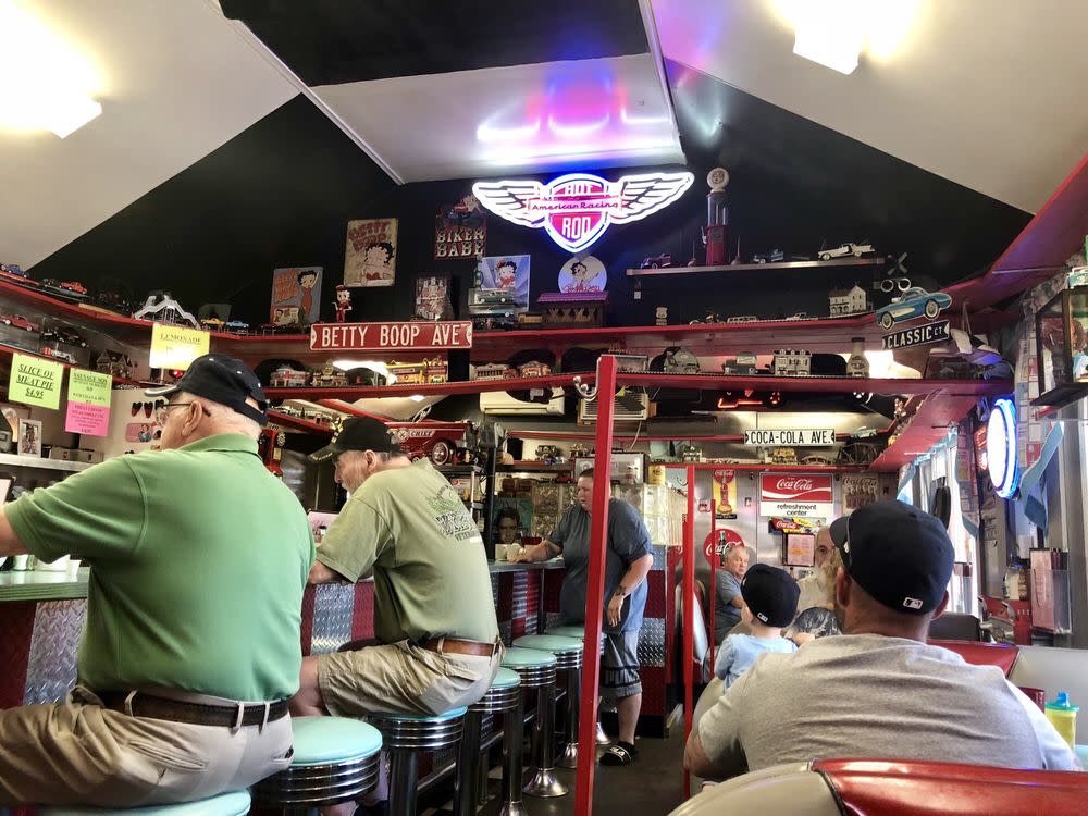 Rick & Dee's Restaurant Coventry, RI 02816