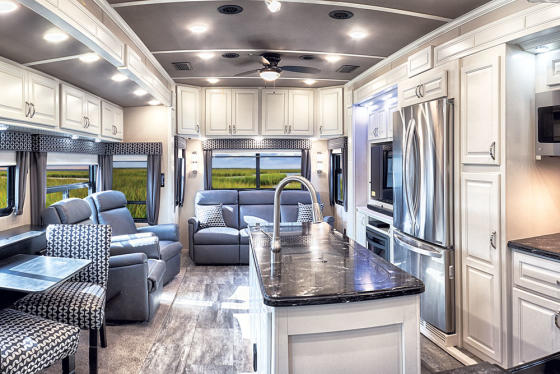 Luxe Fifth Wheels Elkhart In 46514