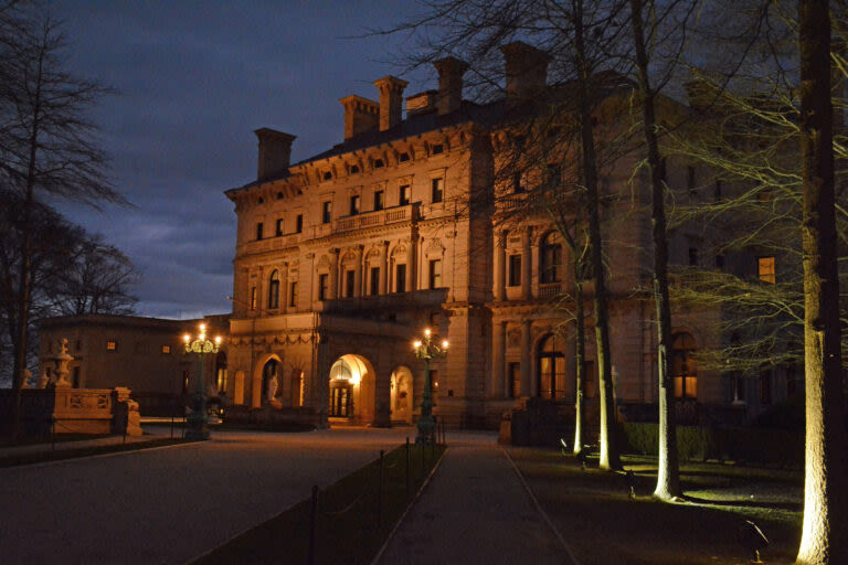 The Breakers Halloween Scavenger Hunt Newport Ri 02840