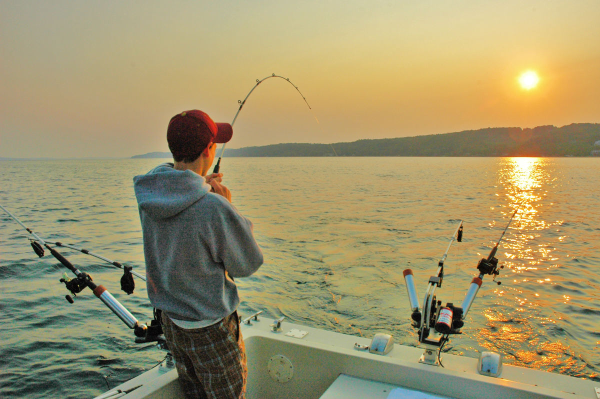 Fish Hunter Charters Frankfort, MI 49635