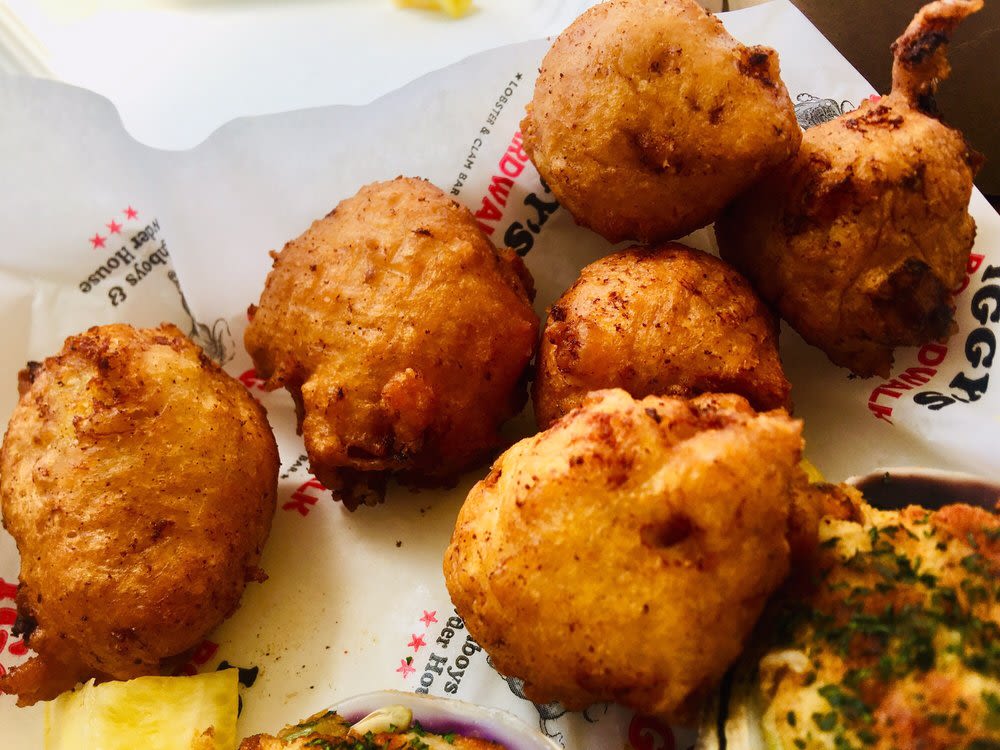 Iggy's Doughboys & Chowder House Warwick, RI 02889