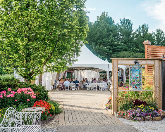 Avon Gardens Wedding Venue | Avon, Indiana