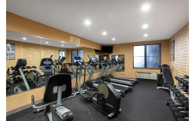 LaQuinta Exercise Room