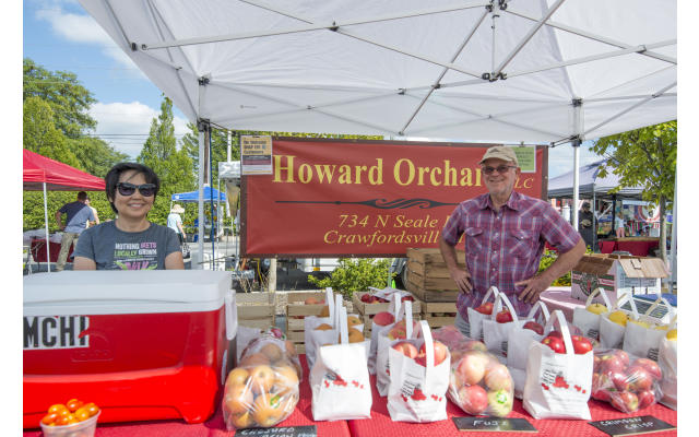 WL Farm Market Orchard Vendor