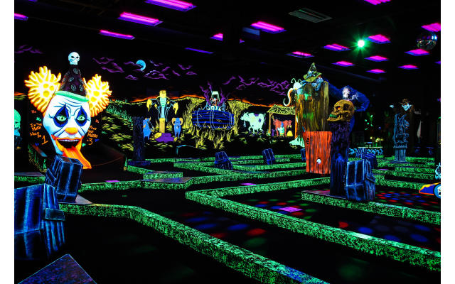 Monster Mini Golf