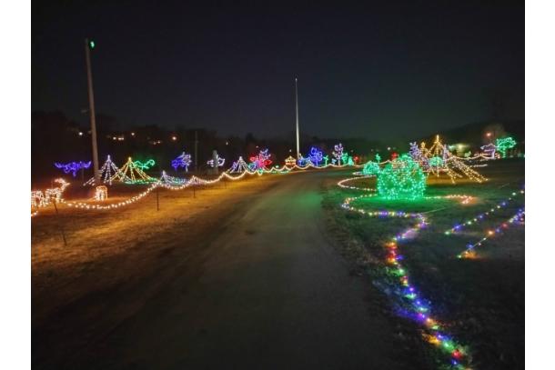 Buchanan Christmas Parade Day & Market | Buchanan, VA 24066
