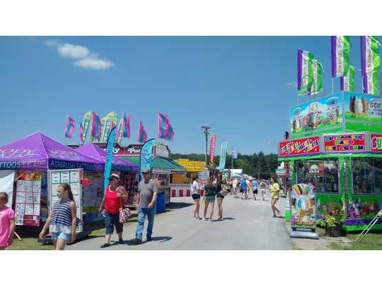 Saratoga County Fair midway