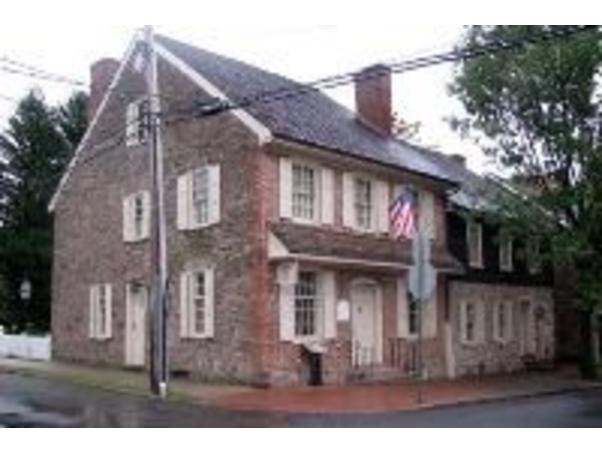 Half Moon Inn Court Inn