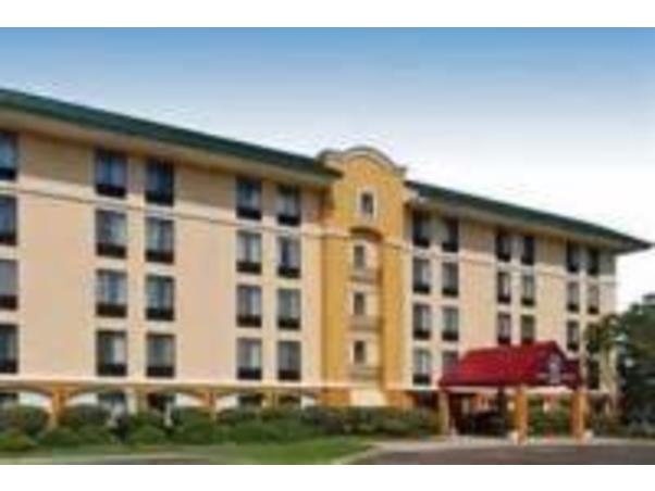 Quality Inn Suites Bensalem