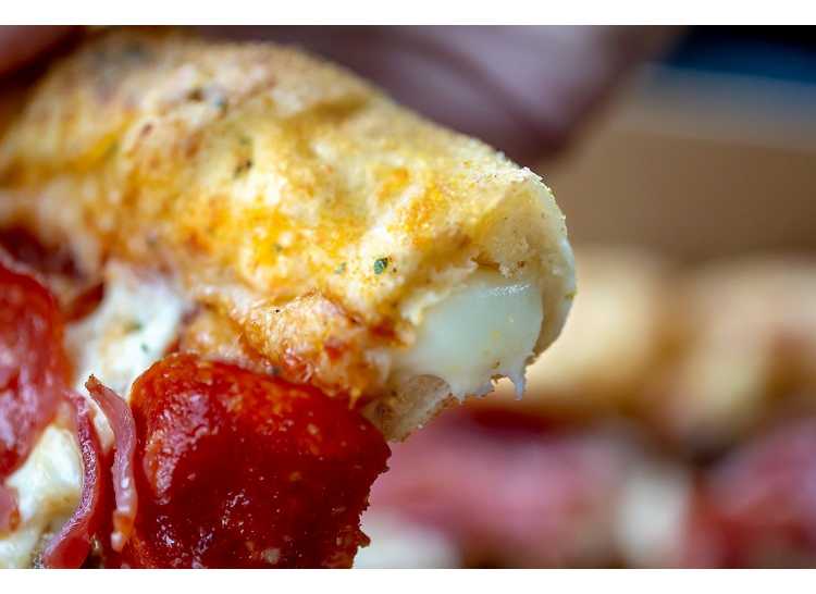 Hungry Howie's Flavored Crust Pizza