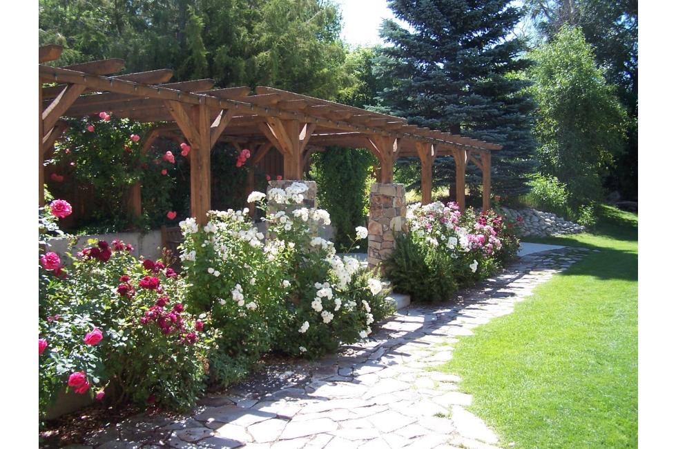 alpine arts gardens