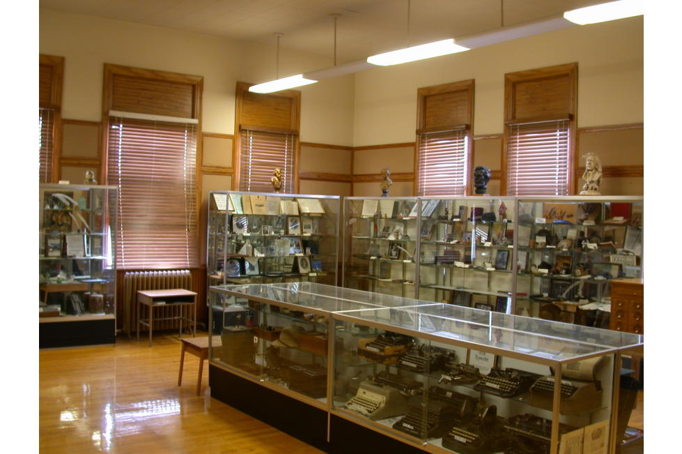 Pioneer Artifacts from the Peteetneet Museum