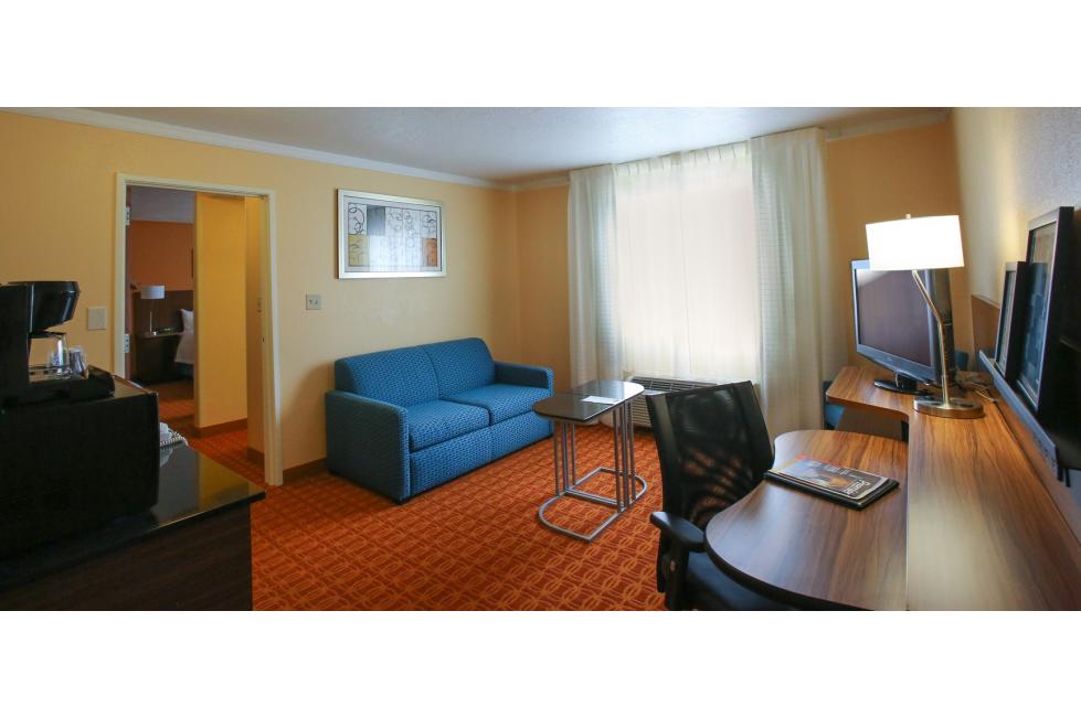 Double Queen Suite