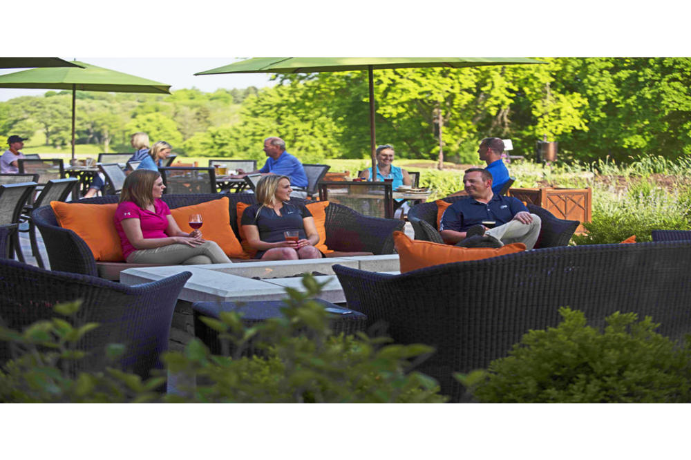 rsz_ze1_4142_golf_patio.jpg