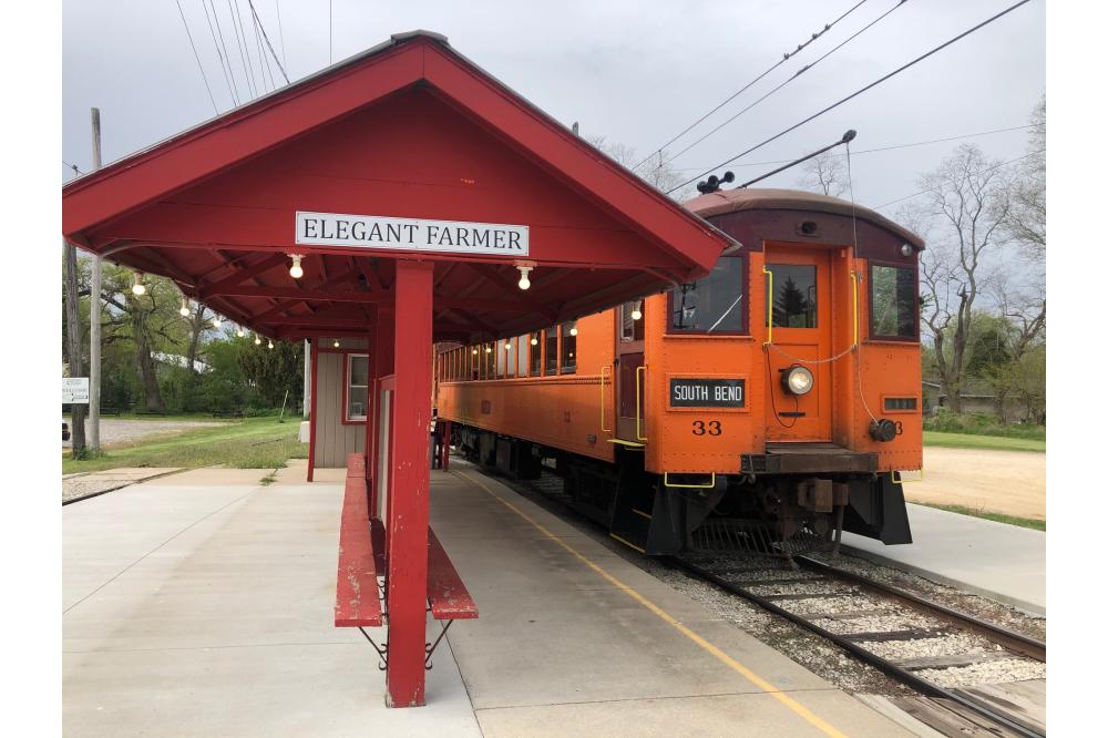 Car 33 at the Elegant Farmer