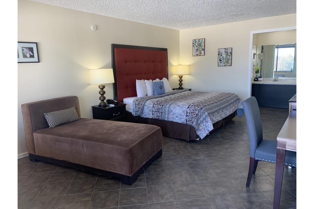 King bed room