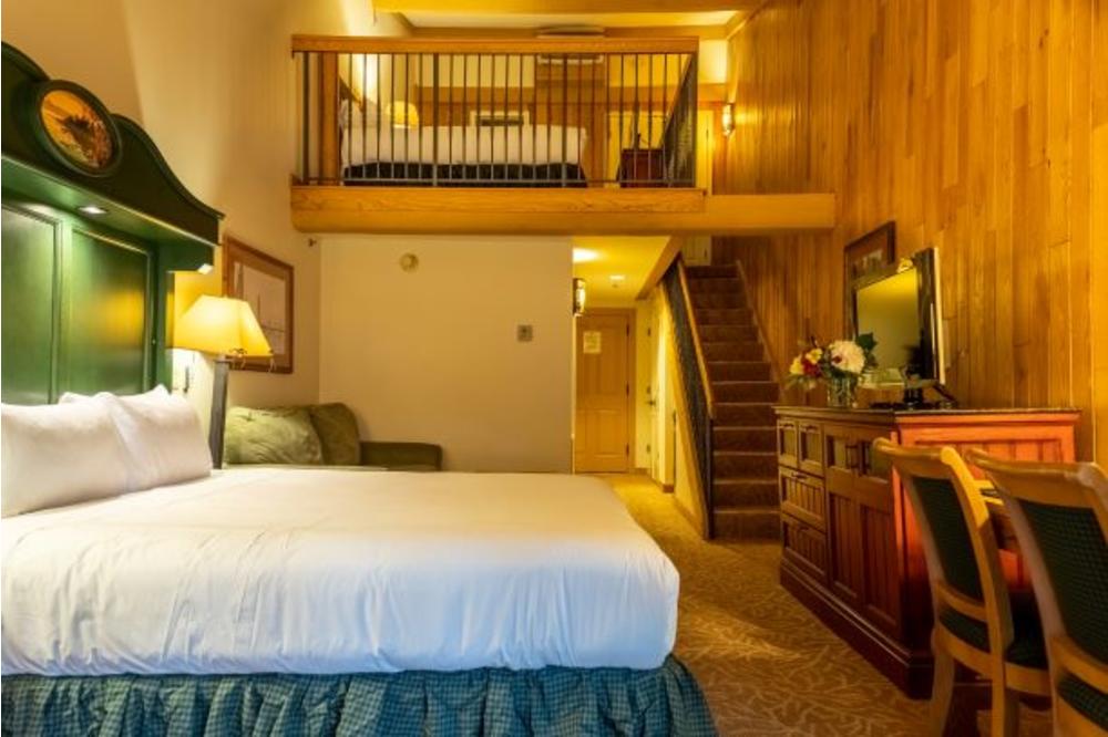 Main Lodge King Loft