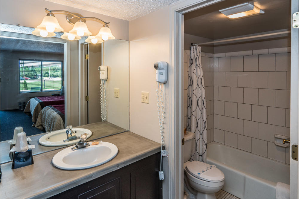 Bathroom & Vanity