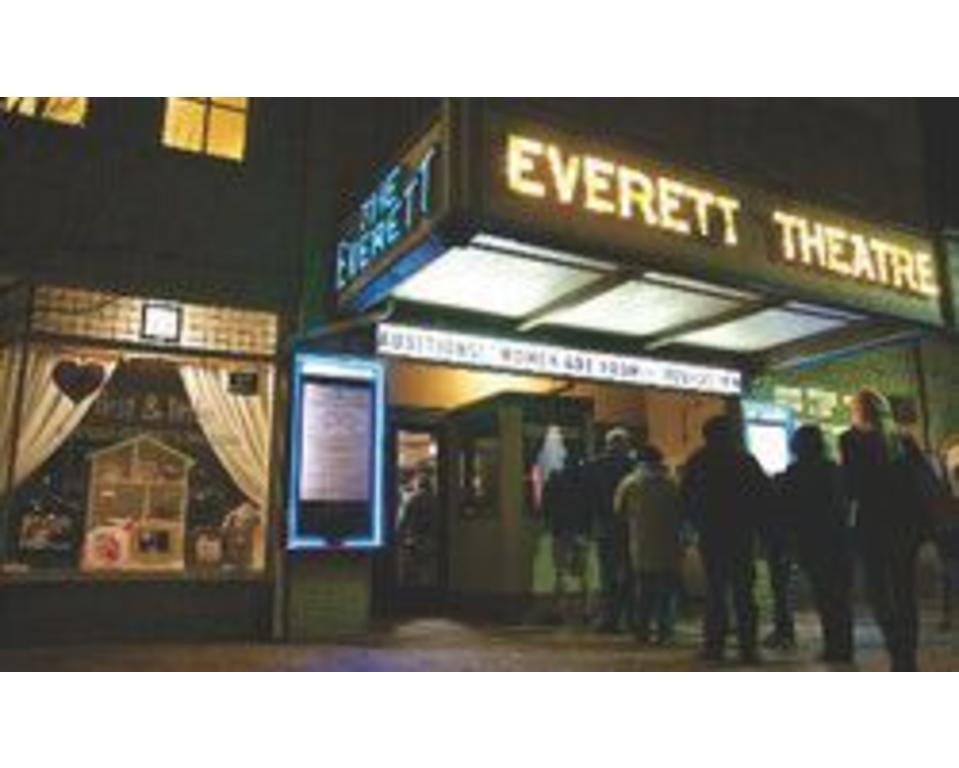 everett movie theater middletown de