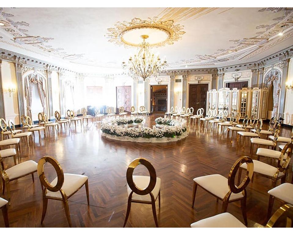 Du Barry Room